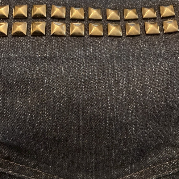NWT Vera Wang Stud Detail Dark Wash Straight Leg Jeans - Picture 9 of 9